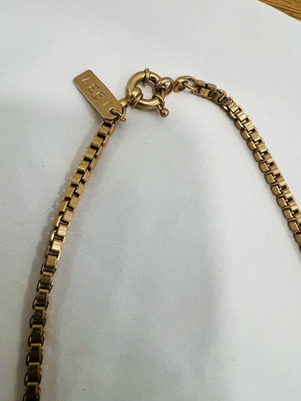Madewell 1937 Gold and Yellow Chain Link Long Necklace - Picture 3 of 3